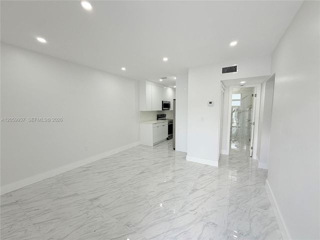 3390 NW 50th St 3390, Miami, FL 33142