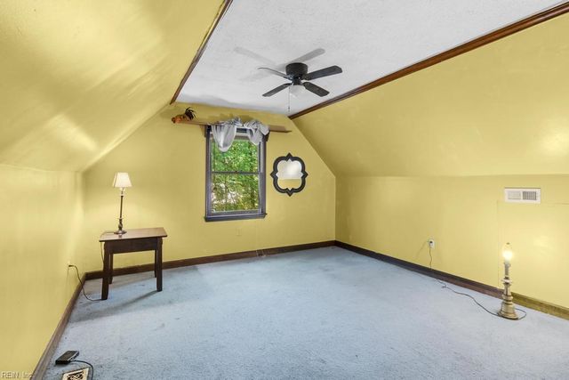 6353 Bolling Brook LN, Gloucester, VA 23061