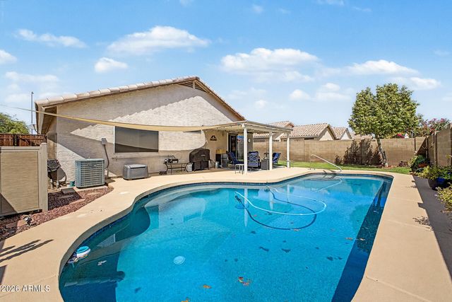 8661 E CRESCENT Avenue, Mesa, AZ 85208