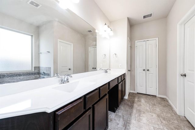 9619 Sumter Court, Rosenberg, TX 77469