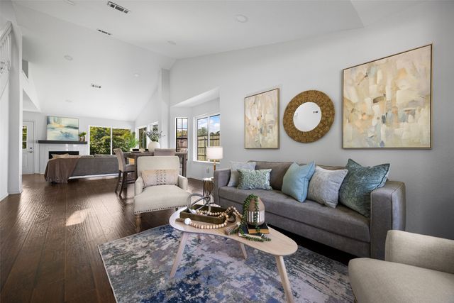 557 Dove Creek Circle, Grapevine, TX 76051