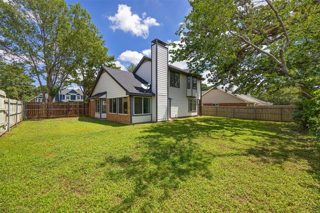 557 Dove Creek Circle, Grapevine, TX 76051