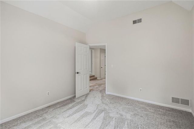 5204 W 157th Street, Overland Park, KS 66224