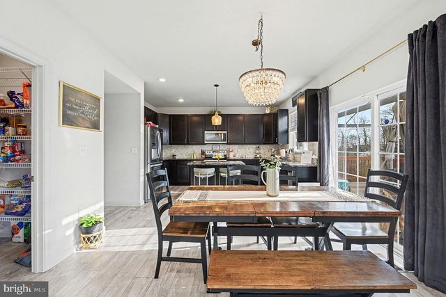 2105 DEVON LN, Pennsburg, PA 18073