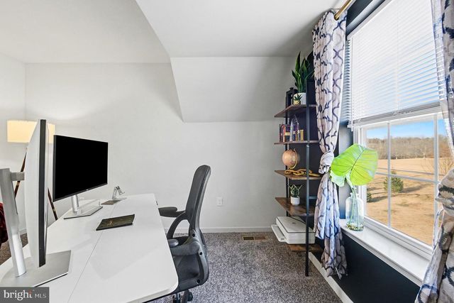 2105 DEVON LN, Pennsburg, PA 18073