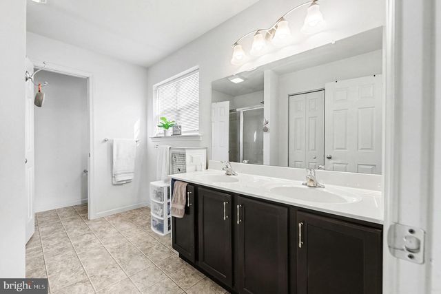 2105 DEVON LN, Pennsburg, PA 18073