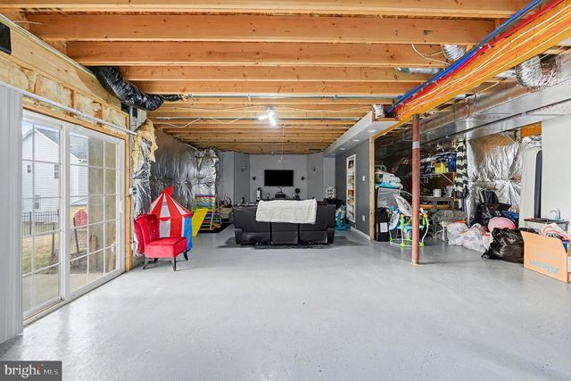 2105 DEVON LN, Pennsburg, PA 18073