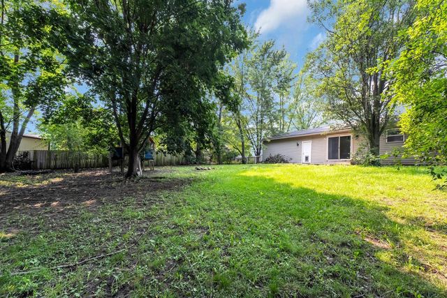 8527 222nd AVENUE, Salem, WI 53168