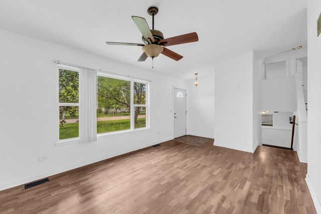 8527 222nd AVENUE, Salem, WI 53168
