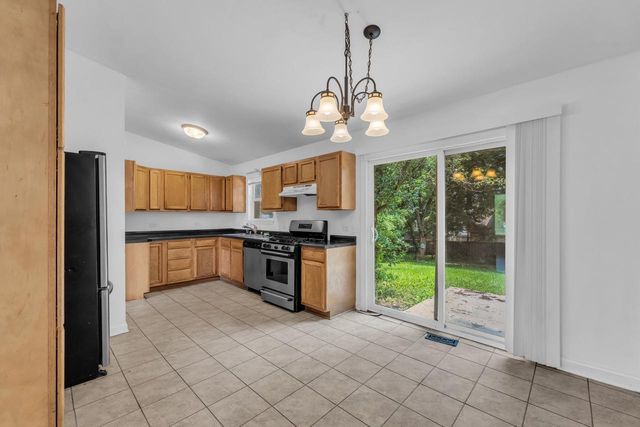 8527 222nd AVENUE, Salem, WI 53168