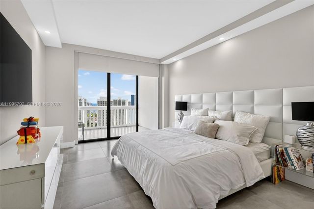 1000 Island Boulevard 3107, Aventura, FL 33160