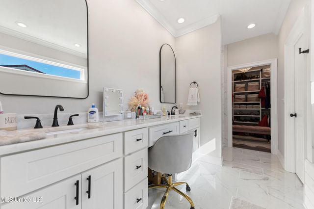 471 Cove Drive, Biloxi, MS 39531