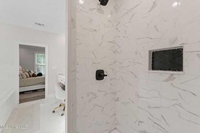 471 Cove Drive, Biloxi, MS 39531