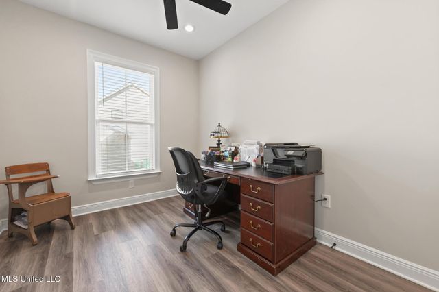 471 Cove Drive, Biloxi, MS 39531