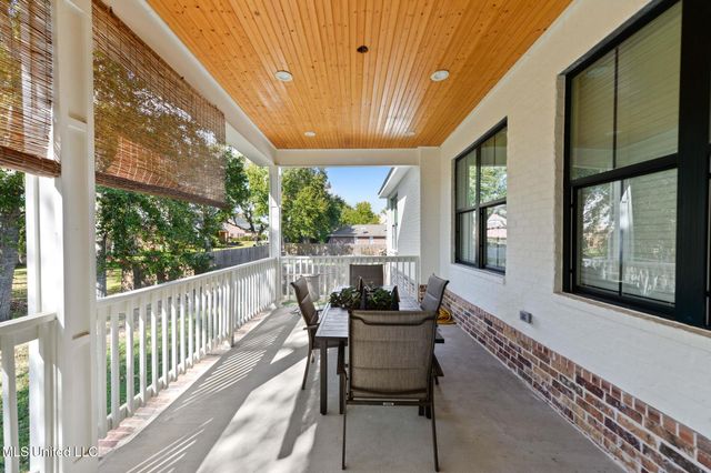 471 Cove Drive, Biloxi, MS 39531