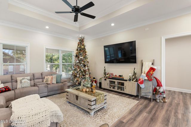 471 Cove Drive, Biloxi, MS 39531