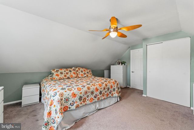 44 QUICKSET RD, Levittown, PA 19057