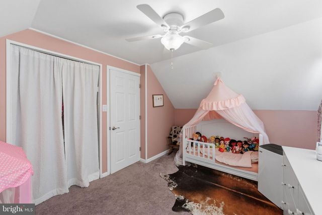44 QUICKSET RD, Levittown, PA 19057