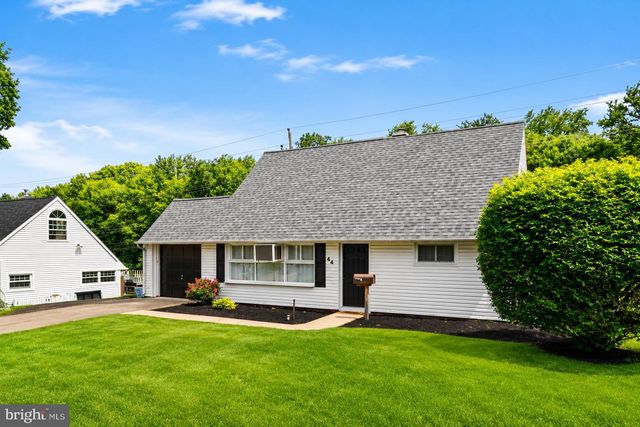 44 QUICKSET RD, Levittown, PA 19057