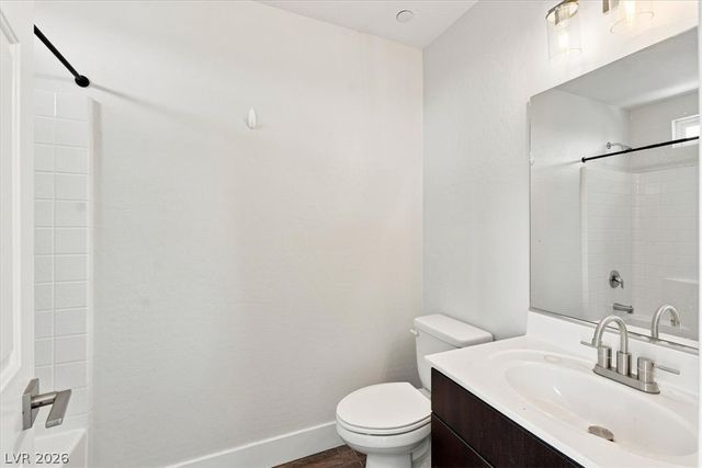 9050 West Tropicana Avenue 1001, Las Vegas, NV 89147