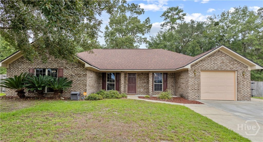 1010 Canton Court, Hinesville, GA 31313