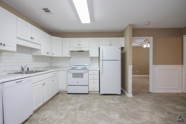 103 Eagle's Ridge, Warner Robins, GA 31093