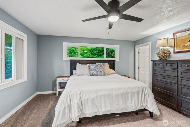 2342 E Lynnwood Drive, Longview, WA 98632