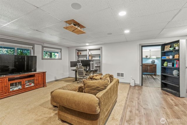 2342 E Lynnwood Drive, Longview, WA 98632