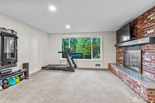 2342 E Lynnwood Drive, Longview, WA 98632