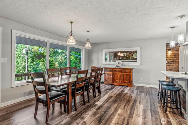 2342 E Lynnwood Drive, Longview, WA 98632