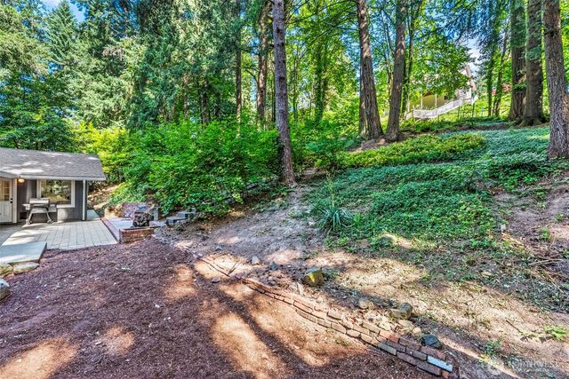 2342 E Lynnwood Drive, Longview, WA 98632
