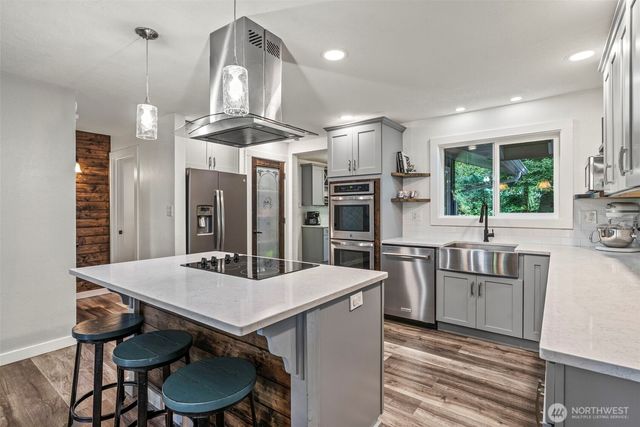 2342 E Lynnwood Drive, Longview, WA 98632