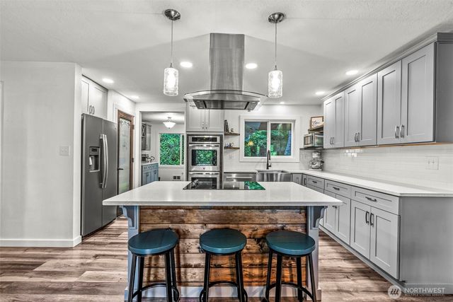 2342 E Lynnwood Drive, Longview, WA 98632