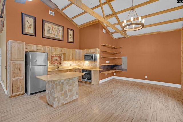 132 Pembroke Lane, Chapin, SC 29036