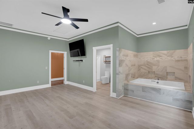 132 Pembroke Lane, Chapin, SC 29036