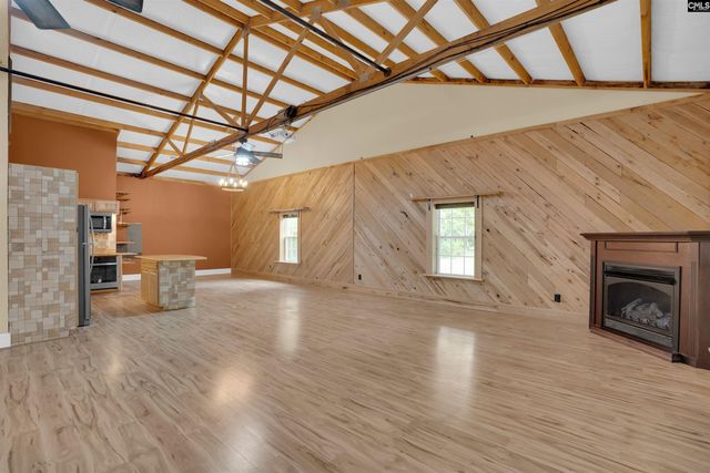 132 Pembroke Lane, Chapin, SC 29036