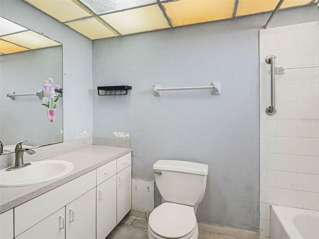 4516 3RD STREET CIRCLE W 333, Bradenton, FL 34207