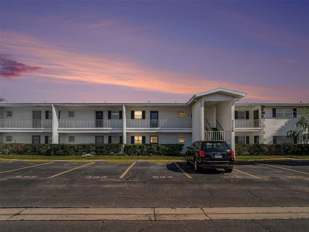 4516 3RD STREET CIRCLE W 333, Bradenton, FL 34207