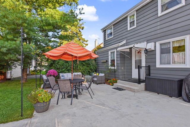 1523 E Tripoli AVENUE, Milwaukee, WI 53207