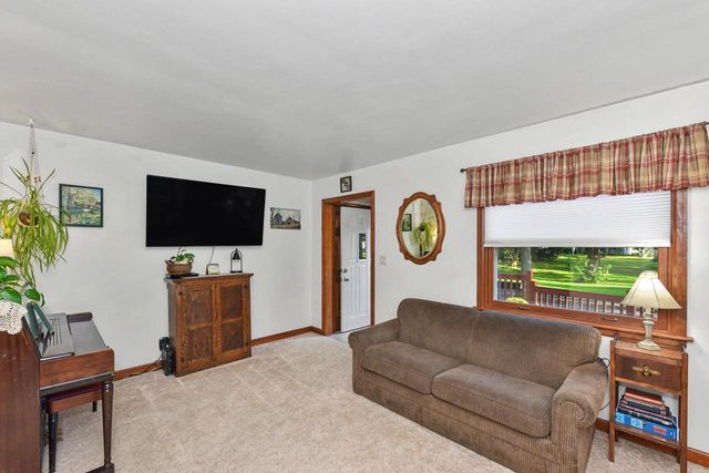 1523 E Tripoli AVENUE, Milwaukee, WI 53207