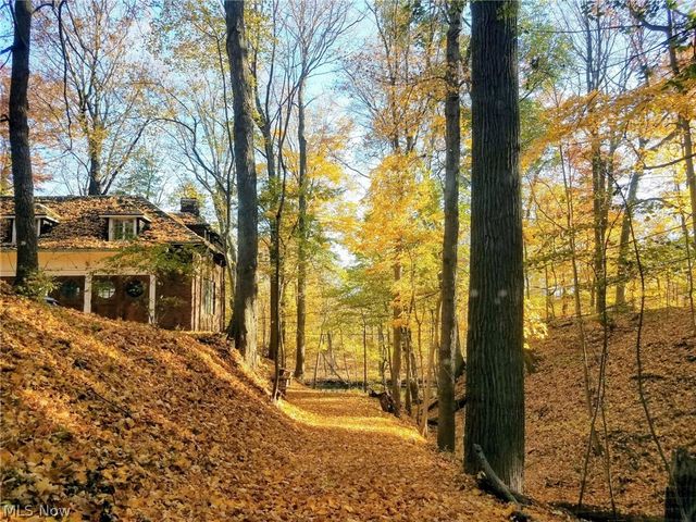 285 Corning Drive, Bratenahl, OH 44108