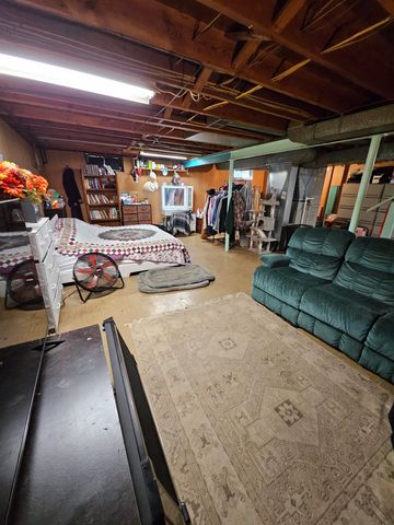 3201 Montana Avenue, Flint, MI 48506