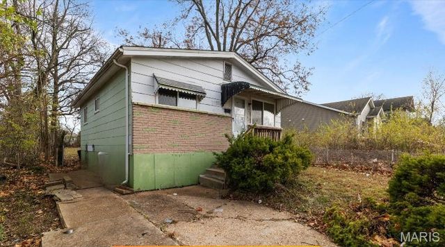 2152 Erick Avenue, St Louis, MO 63121