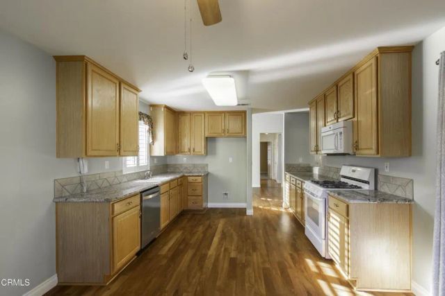 9910 Timeless Rose Court, Bakersfield, CA 93311