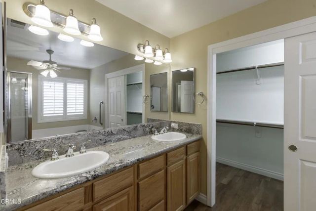 9910 Timeless Rose Court, Bakersfield, CA 93311