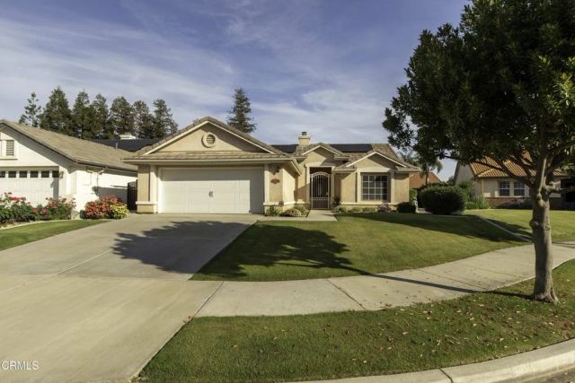 9910 Timeless Rose Court, Bakersfield, CA 93311