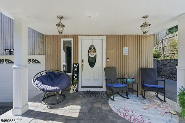 7 Arcata Pl, Ringwood Boro, NJ 07456