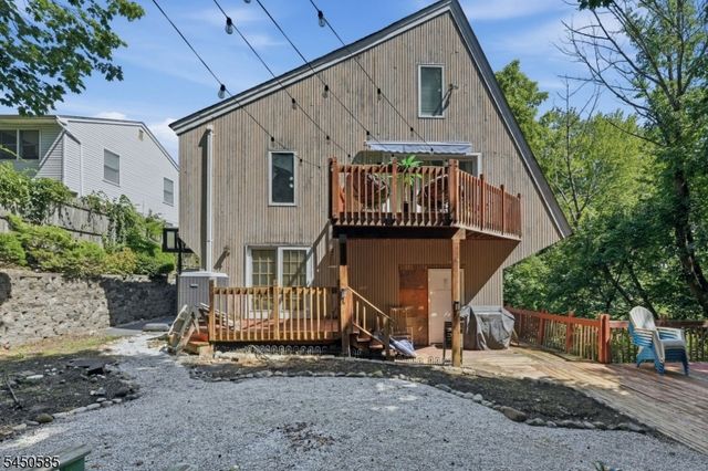 7 Arcata Pl, Ringwood Boro, NJ 07456