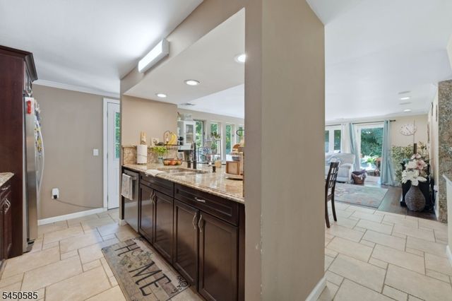 7 Arcata Pl, Ringwood Boro, NJ 07456