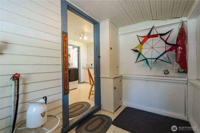8243 Beachway Drive, Blaine, WA 98230